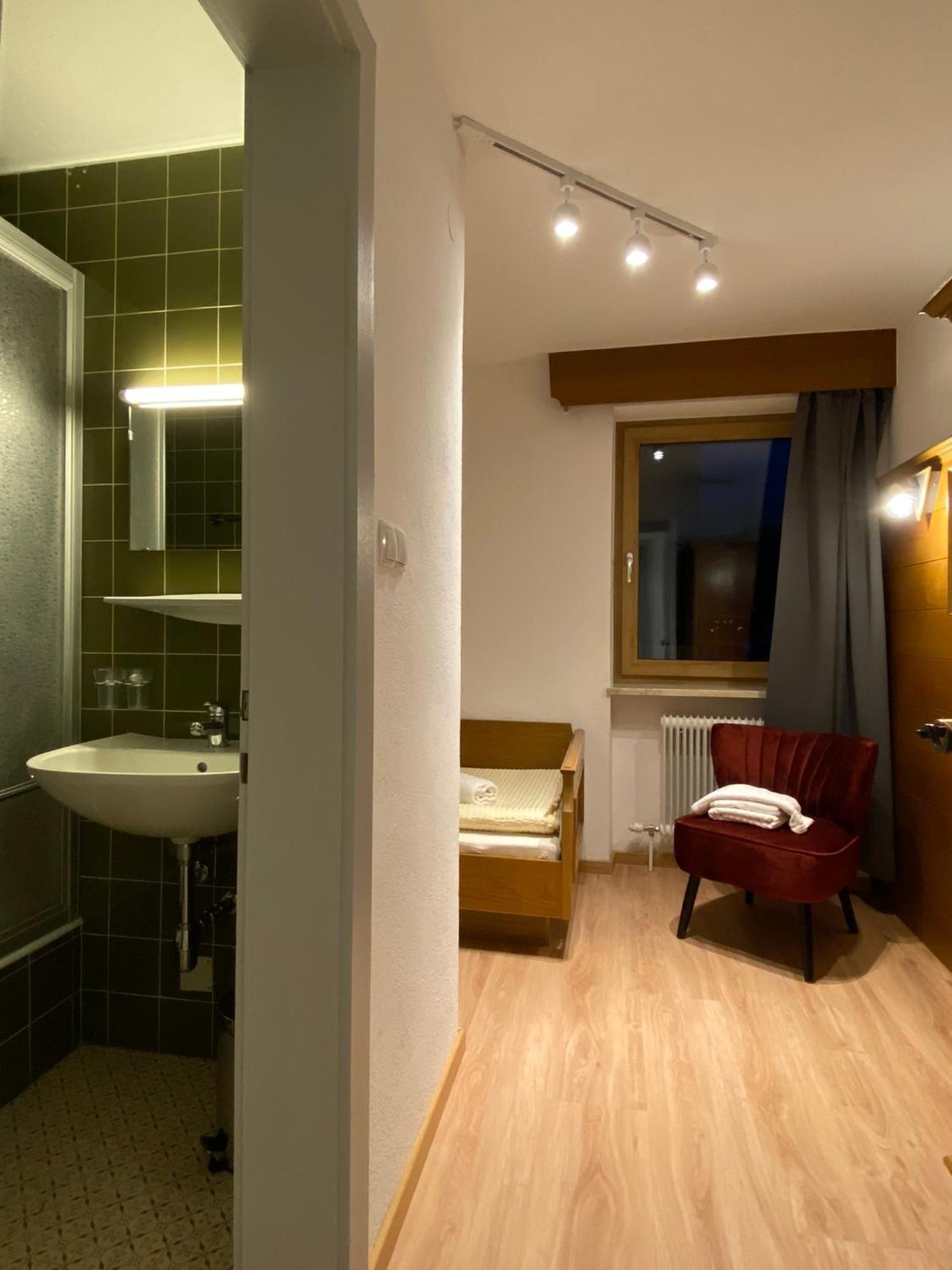 Appartements Dobler - S'Zischgn Arzl im Pitztal Esterno foto